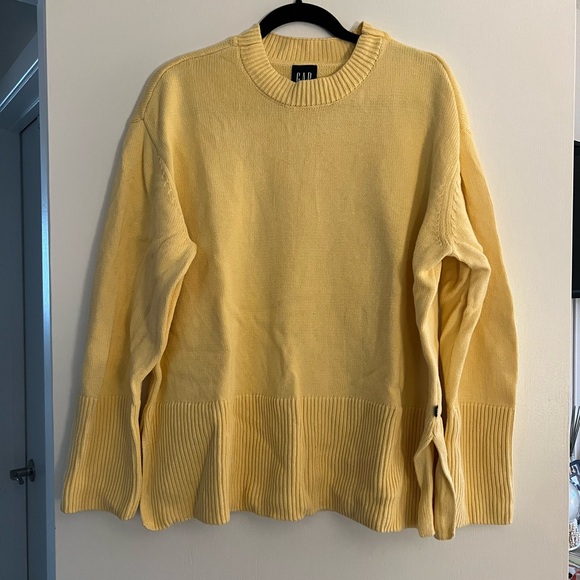 Baby Yellow Gap Sweater - Picture 1 of 4